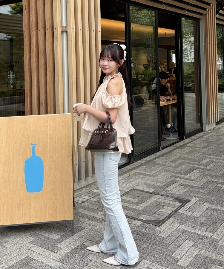 플레어 홀터 오프숄더 블라우스 베이비핑크
