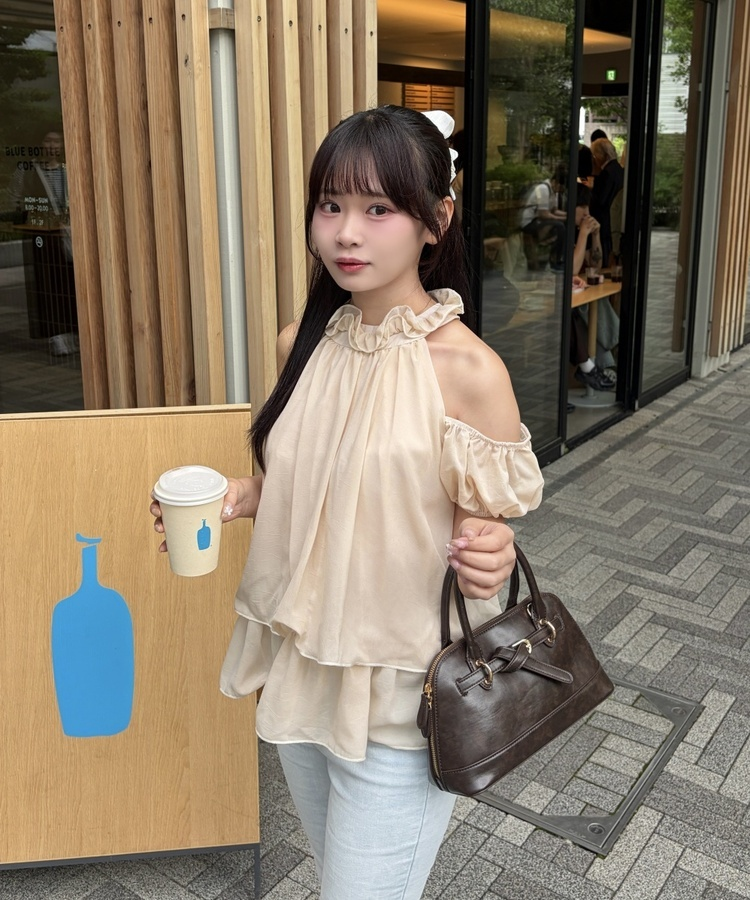 플레어 홀터 오프숄더 블라우스 베이비핑크