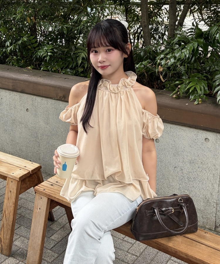 플레어 홀터 오프숄더 블라우스 베이비핑크