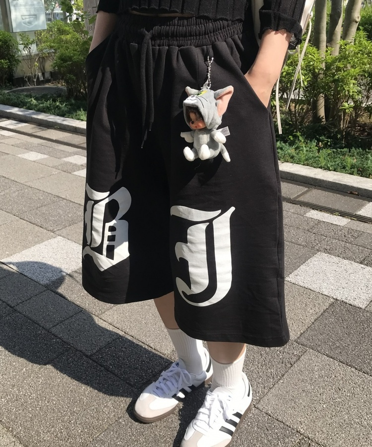 ゴシックロゴワイドバミューダパンツ BLACK