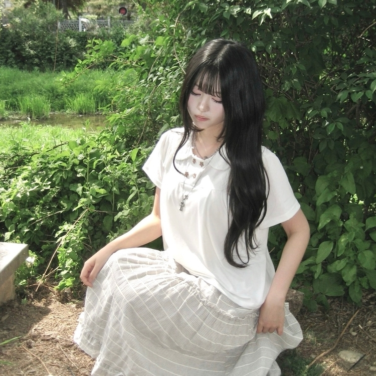 유니크 세라 핀턱 빈티지 반팔 티셔츠 모리걸 아이보리