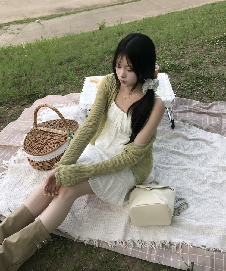 펀칭 시스루 크롭 가디건 올리브