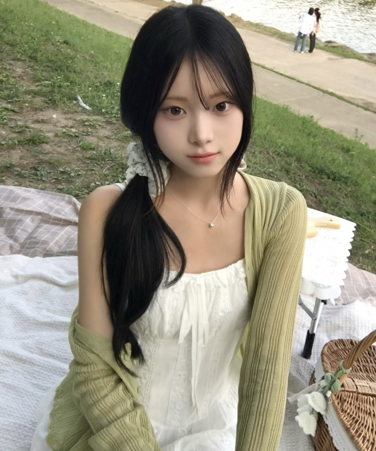펀칭 시스루 크롭 가디건 올리브