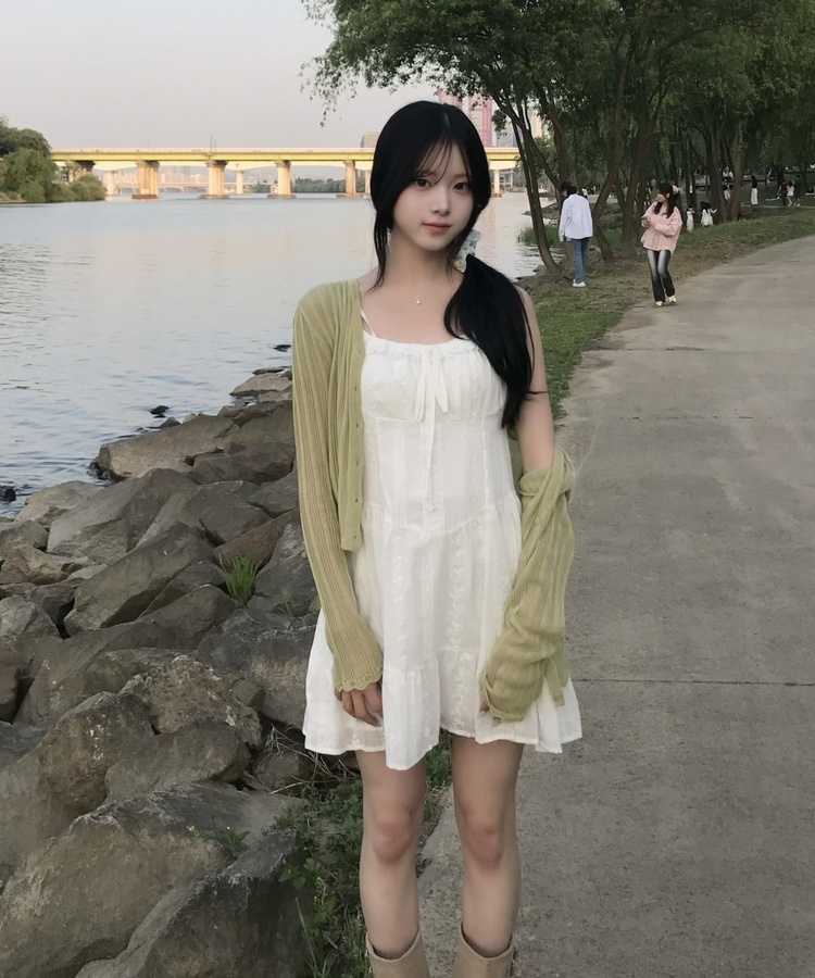 펀칭 시스루 크롭 가디건 올리브