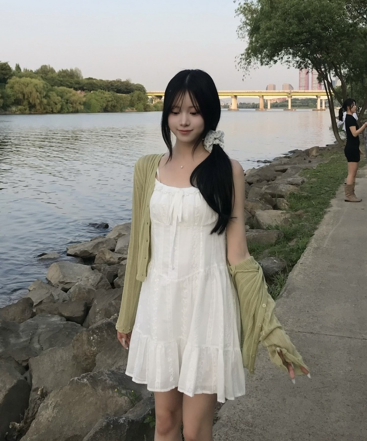 펀칭 시스루 크롭 가디건 올리브