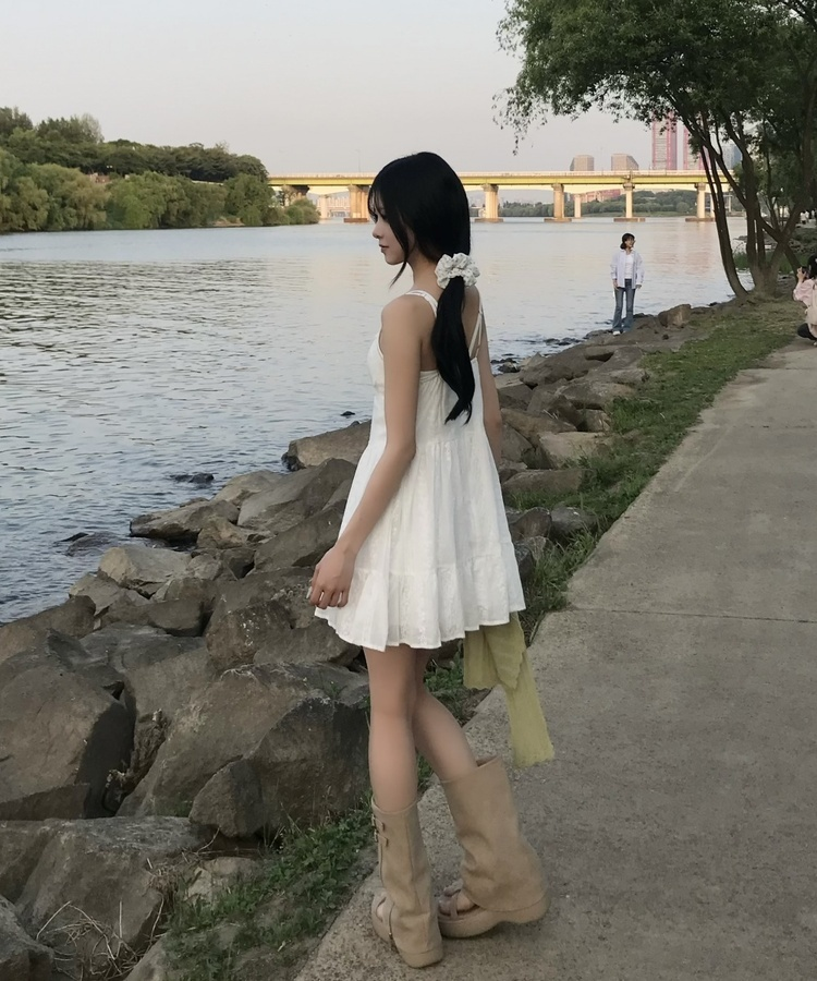프릴 캐미솔 미니 원피스 화이트