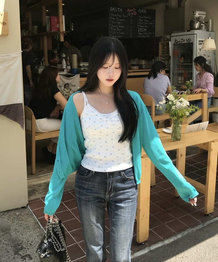 플라워 V넥 크롭 캐미솔 아이보리