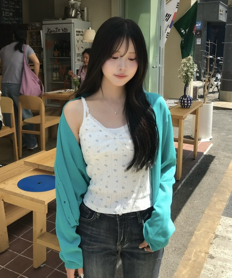 플라워 V넥 크롭 캐미솔 아이보리