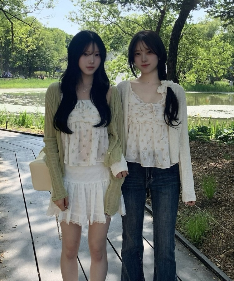 꽃무늬 플레어 캐미솔 베이지