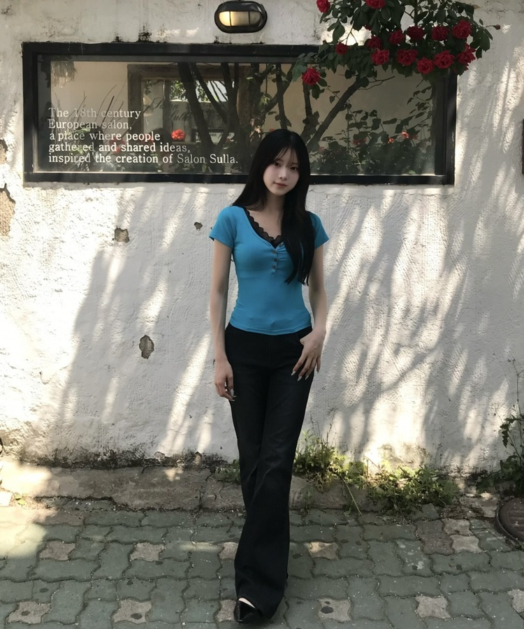 딥 V넥 버튼 반소매 티셔츠 아쿠아블루
