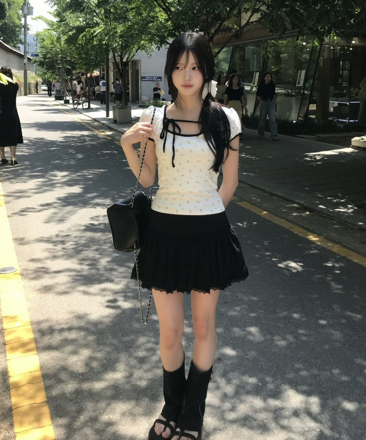 にゅる フリルレース ブラックミニスカート フリルレースミニスカート｜ミニスカート｜韓国ファッション通販 SONA
