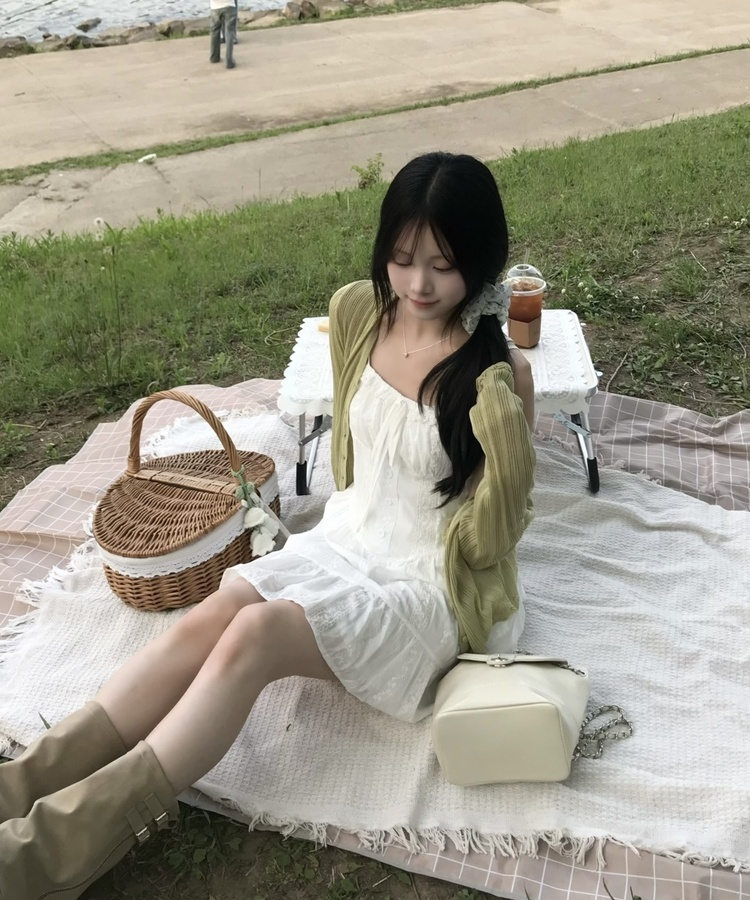 小花柄シュシュ｜ヘアアクセサリー｜韓国ファッション通販 SONA