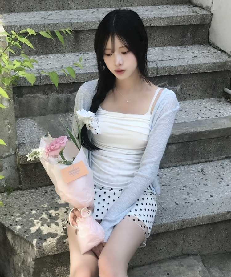 셔링 캡내장 나시 아이보리