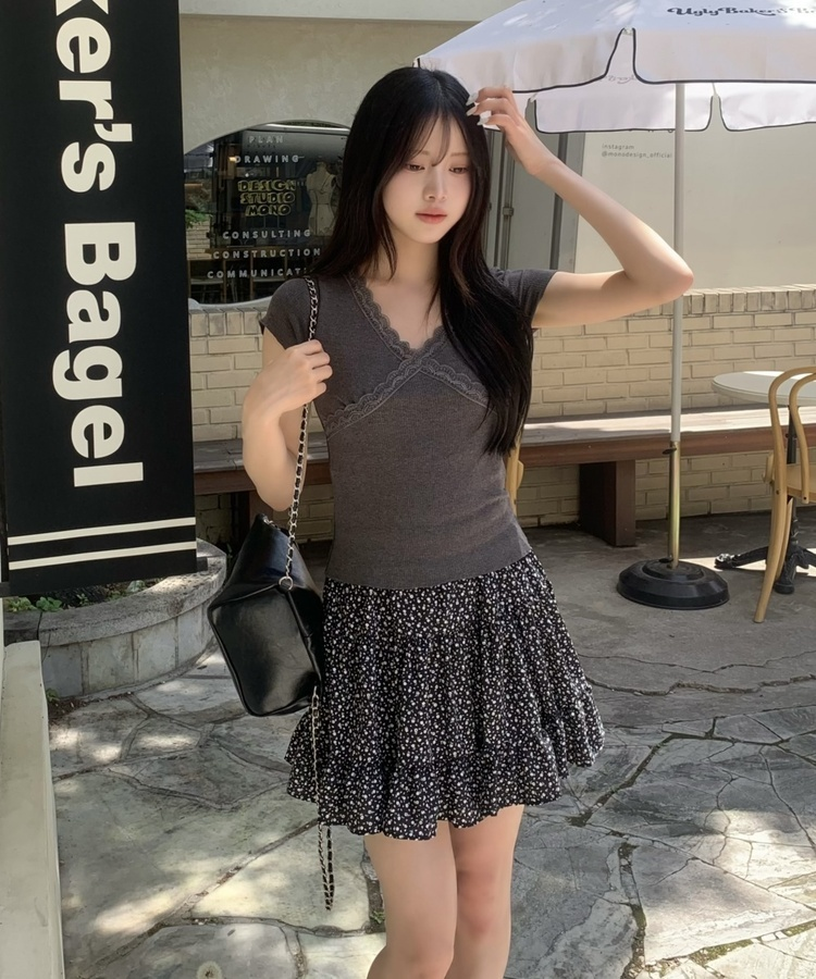 체인 스트랩 미니 백팩 블랙
