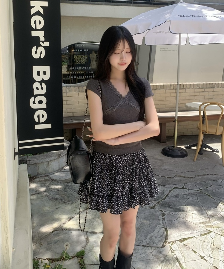 체인 스트랩 미니 백팩 블랙