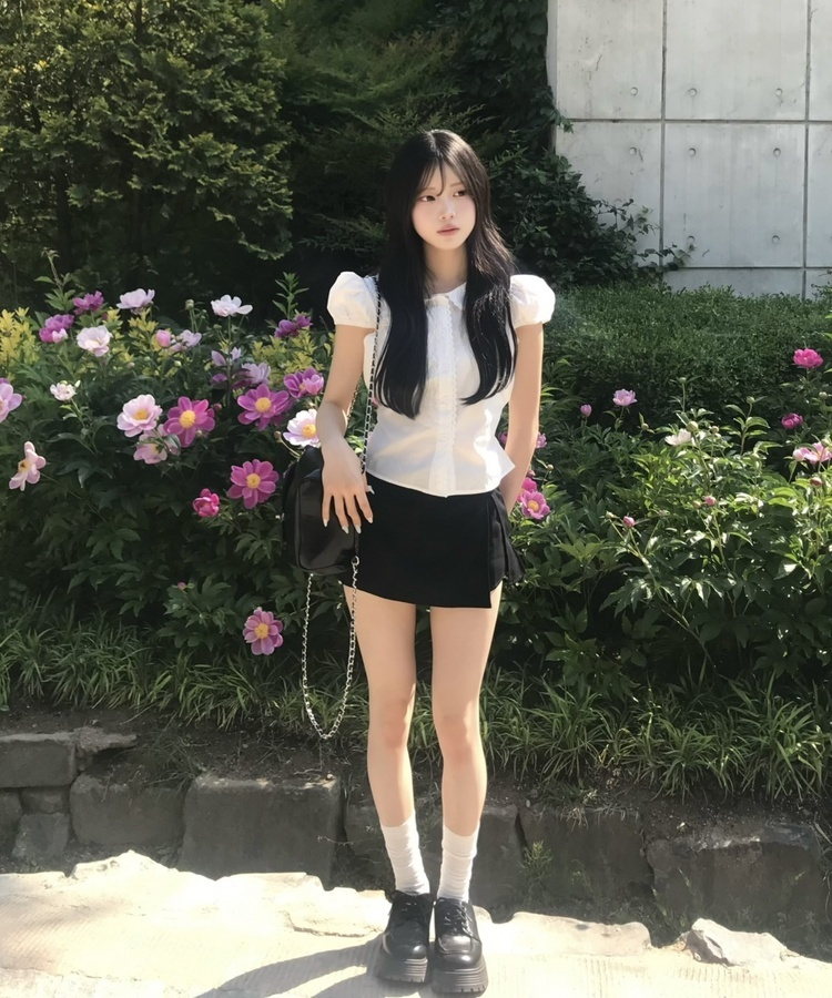 체인 스트랩 미니 백팩 블랙