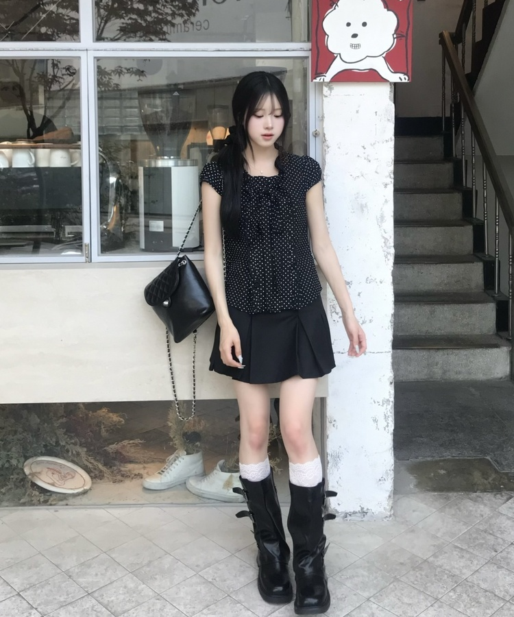 체인 스트랩 미니 백팩 블랙