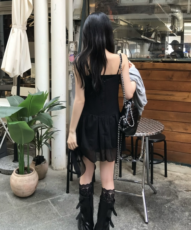체인 스트랩 미니 백팩 블랙