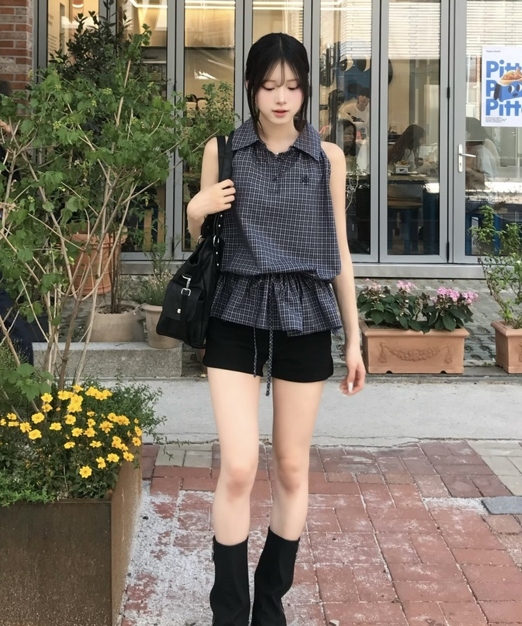 スタッズポケットビッグショルダーバッグ BLACK