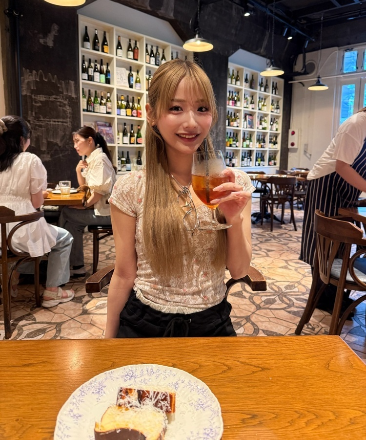 로맨틱 레이스 반팔 탑 살구