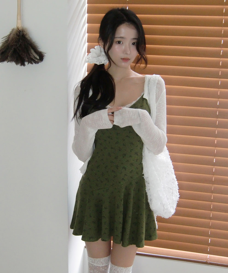 小花柄フレアノースリーブワンピース KHAKI