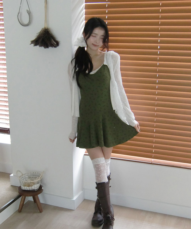 小花柄フレアノースリーブワンピース KHAKI