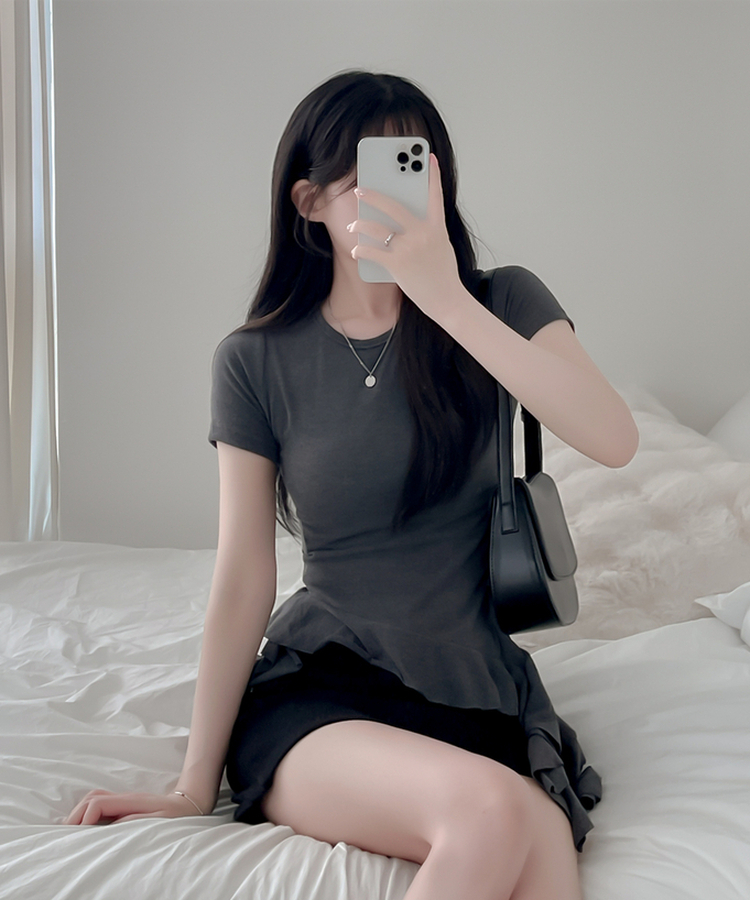 アンバランスフリル半袖Tシャツ CHARCOAL
