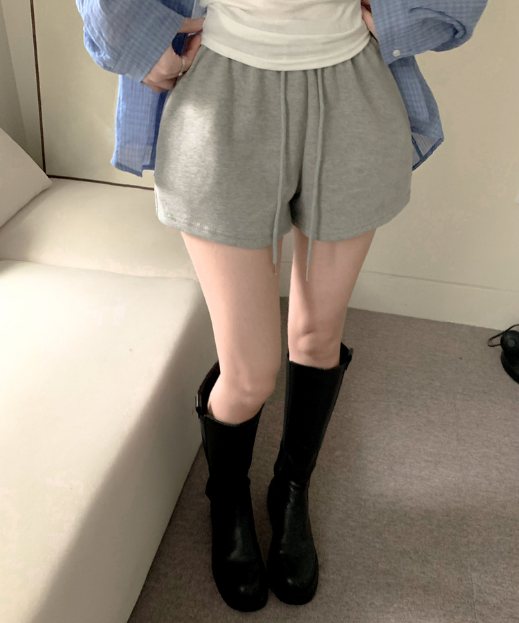 고급쭈리 턴업 골반 볼륨 쭈리 반바지 밴딩 숏팬츠 3colors 그레이