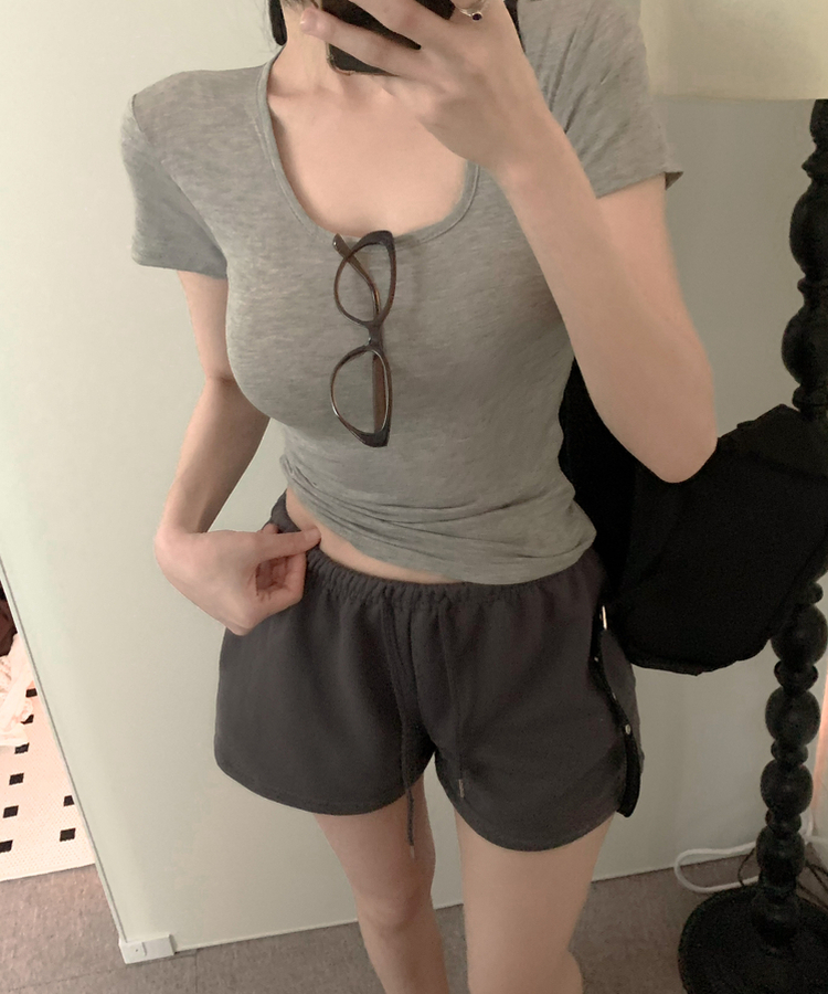고급쭈리 턴업 골반 볼륨 쭈리 반바지 밴딩 숏팬츠 3colors 차콜