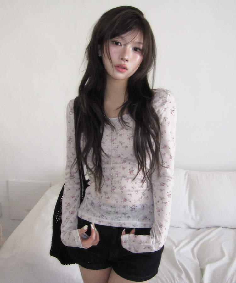 フラワーシアー長袖ラウンドTシャツ IVORY