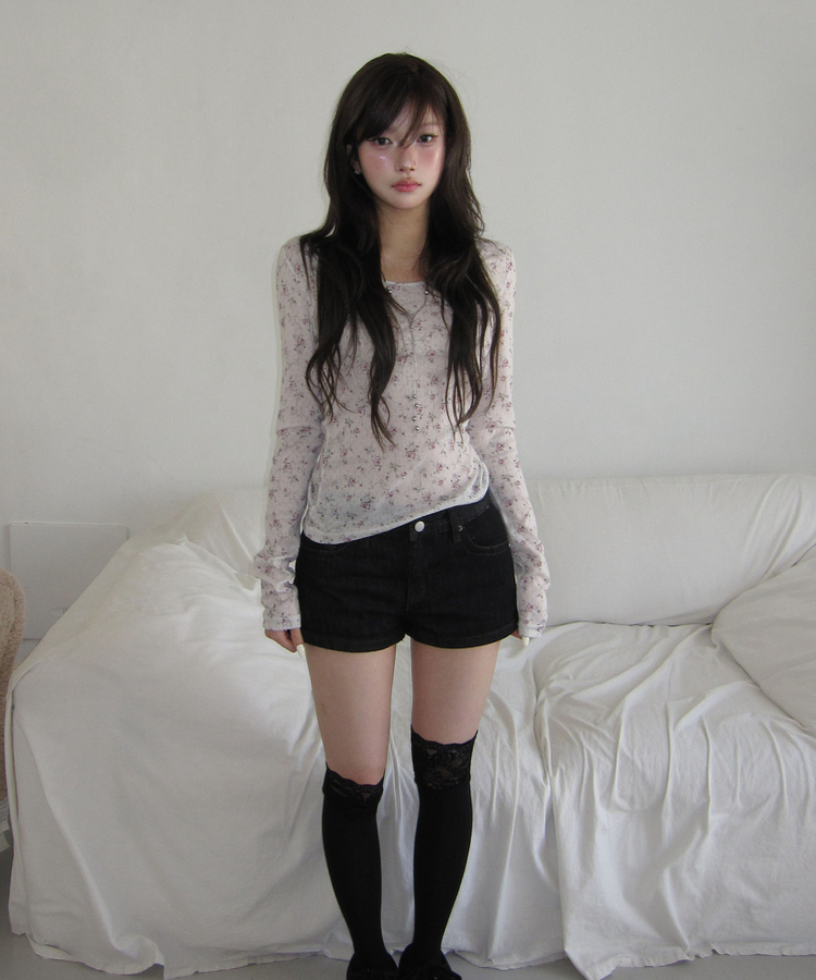 フラワーシアー長袖ラウンドTシャツ IVORY
