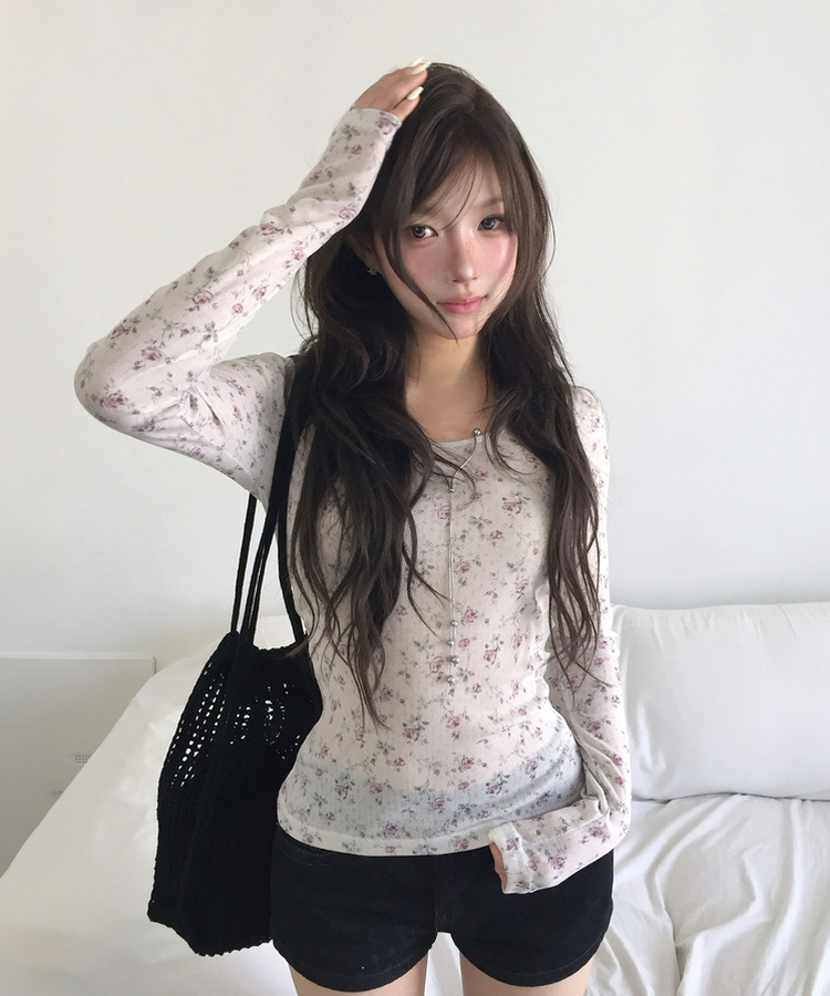 フラワーシアー長袖ラウンドTシャツ IVORY