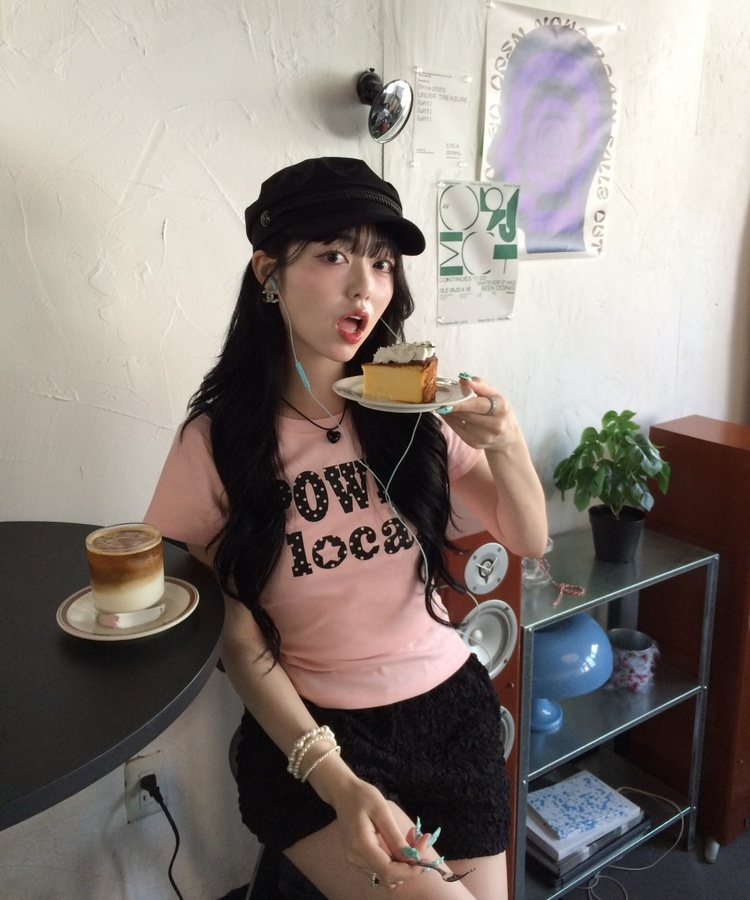 도트 레터링 크롭 반팔티 연핑크