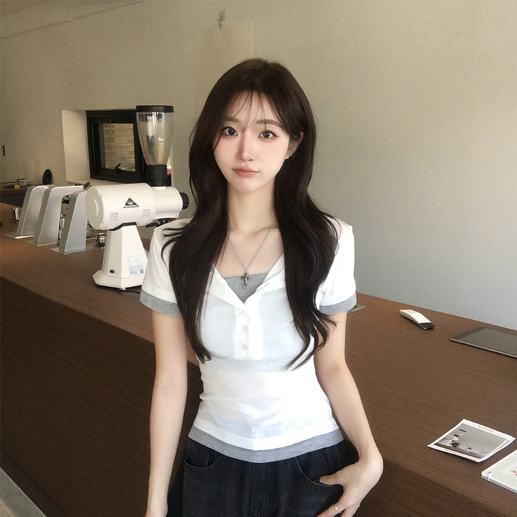크림치즈 라운드 버튼 여름 배색 레이어드 반팔 티셔츠 버튼 일체형 슬림핏 반팔티 단추 데일리 세미 크롭 상의 4color 아이보리