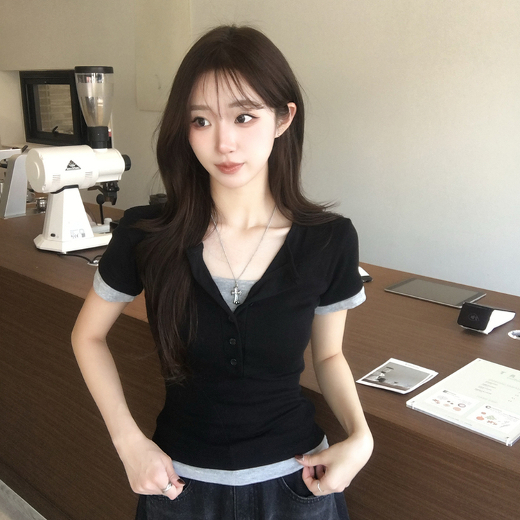 크림치즈 라운드 버튼 여름 배색 레이어드 반팔 티셔츠 버튼 일체형 슬림핏 반팔티 단추 데일리 세미 크롭 상의 4color 블랙