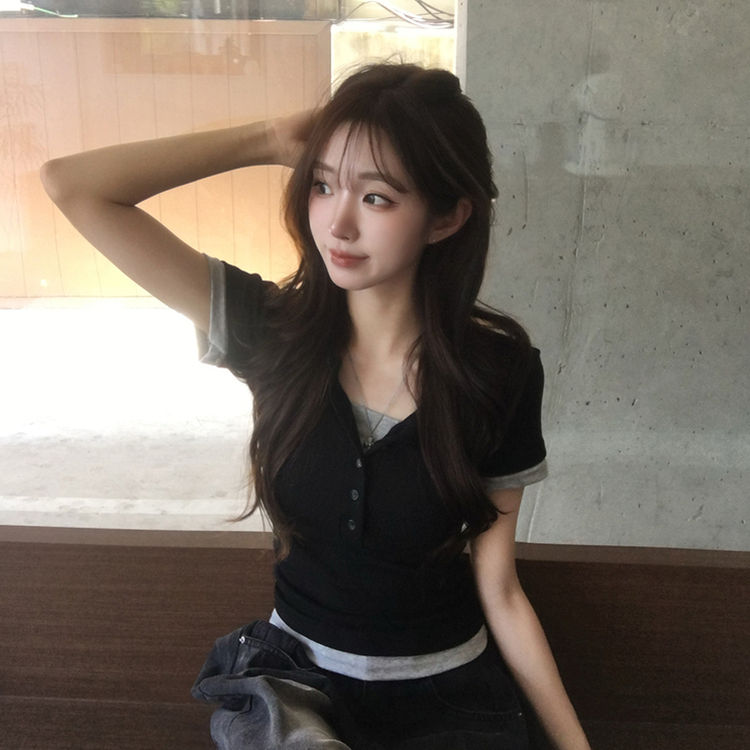 크림치즈 라운드 버튼 여름 배색 레이어드 반팔 티셔츠 버튼 일체형 슬림핏 반팔티 단추 데일리 세미 크롭 상의 4color 블랙