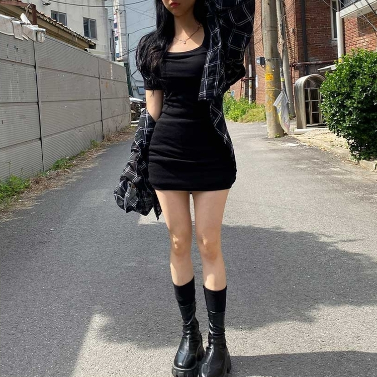スクエアネック半袖ミニワンピース BLACK
