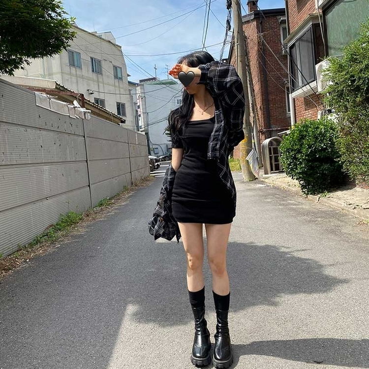 スクエアネック半袖ミニワンピース BLACK