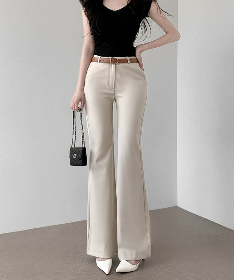 ローライズブーツカットスラックス BEIGE