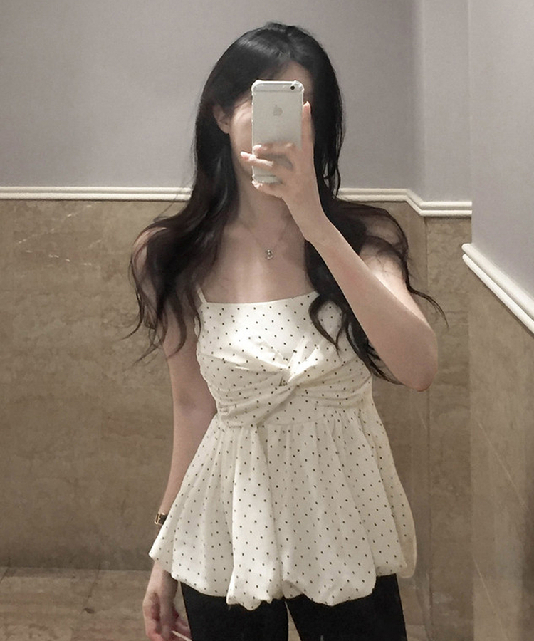 베리 도트 벌룬 나시 블라우스 아이보리