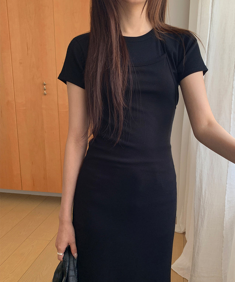 リブスリムセミクロップTシャツ BLACK