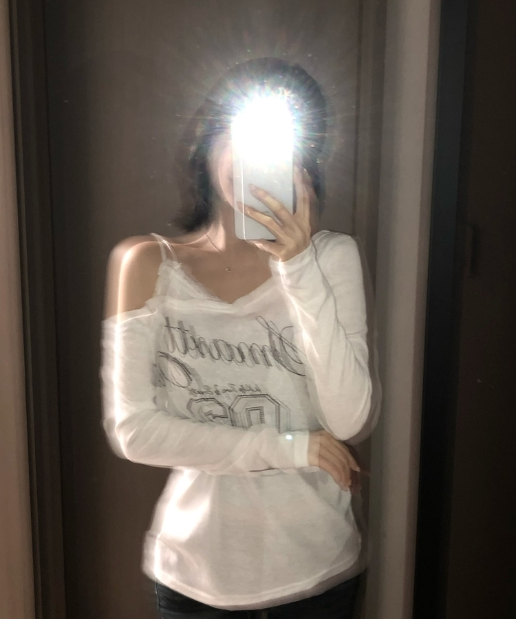 レースアンバランスVネックオフショルTシャツ IVORY