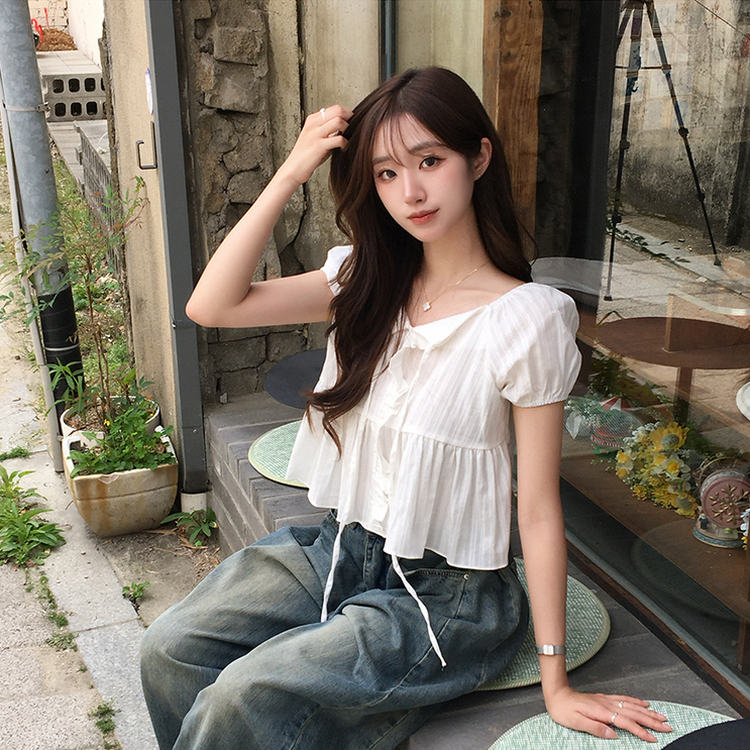 크리밍 프릴 리본 펀칭 여름 반팔 블라우스 세미 크롭 데일리 상의 스트링 셔링 셔츠 하객룩 퍼프 잔스트라이프 반팔티 4color 아이보리