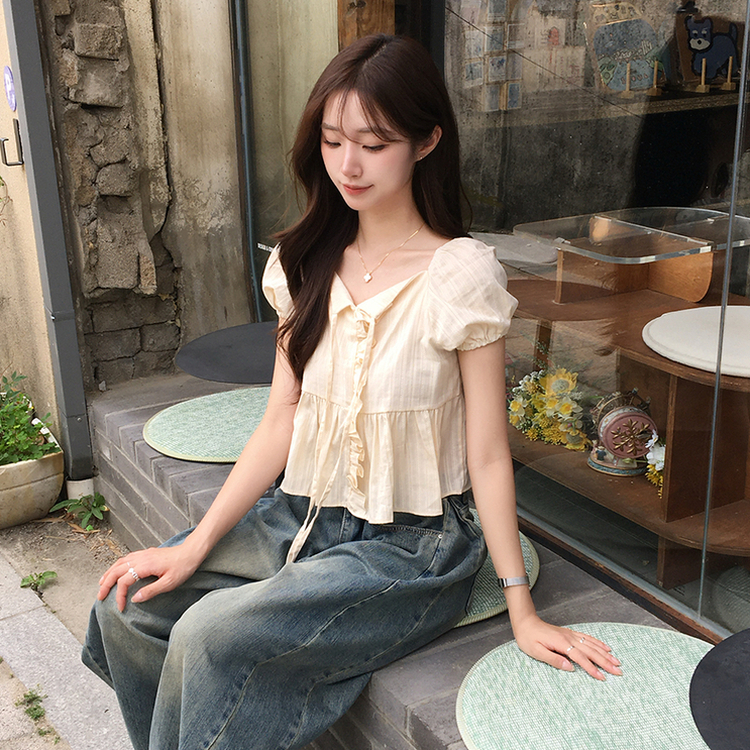 크리밍 프릴 리본 펀칭 여름 반팔 블라우스 세미 크롭 데일리 상의 스트링 셔링 셔츠 하객룩 퍼프 잔스트라이프 반팔티 4color 크림