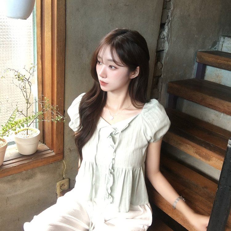 크리밍 프릴 리본 펀칭 여름 반팔 블라우스 세미 크롭 데일리 상의 스트링 셔링 셔츠 하객룩 퍼프 잔스트라이프 반팔티 4color 민트