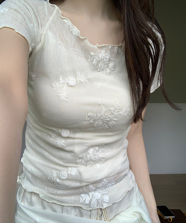 フラワーシアートップス｜半袖Tシャツ｜韓国ファッション通販 SONA
