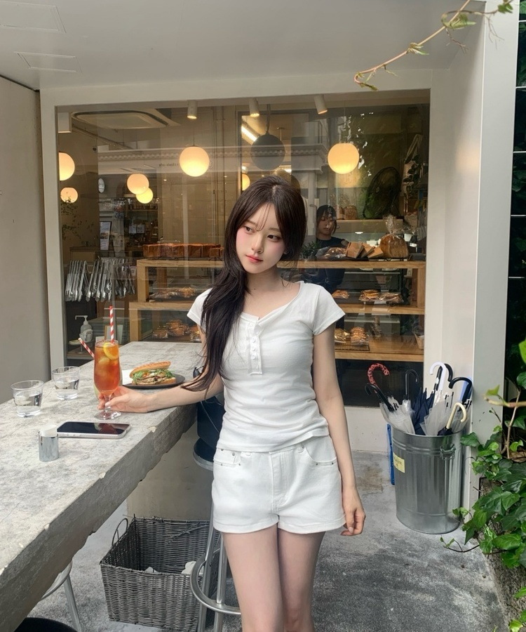 スリムフィットヘンリーネック半袖Tシャツ WHITE