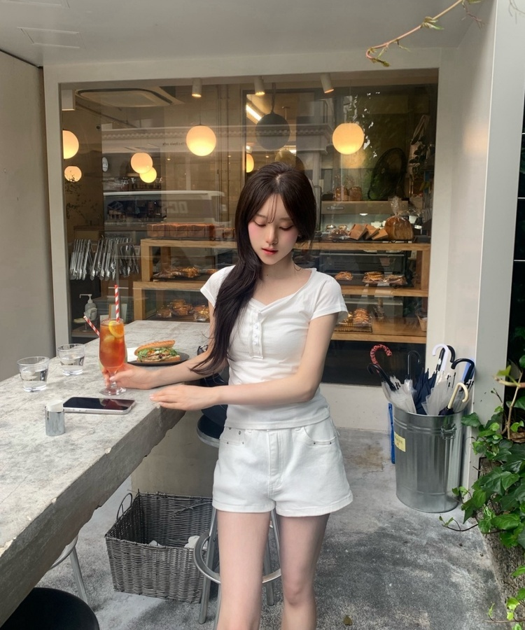 スリムフィットヘンリーネック半袖Tシャツ WHITE