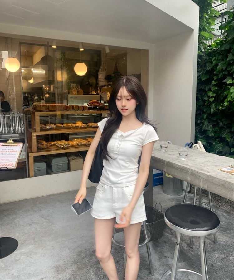 スリムフィットヘンリーネック半袖Tシャツ WHITE