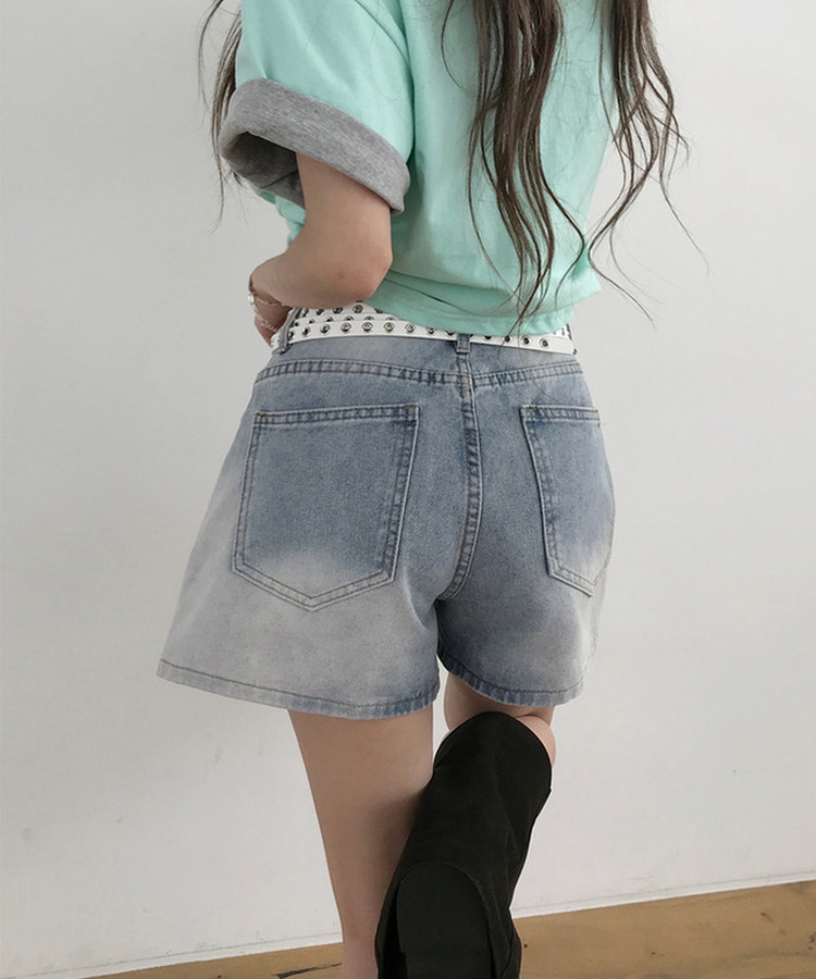 ヴィンテージAラインデニムショートパンツ LIGHT BLUE
